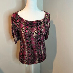 Michael kors snakeskin 3/4 sleeve‎ scoop necked blouse size petite medium